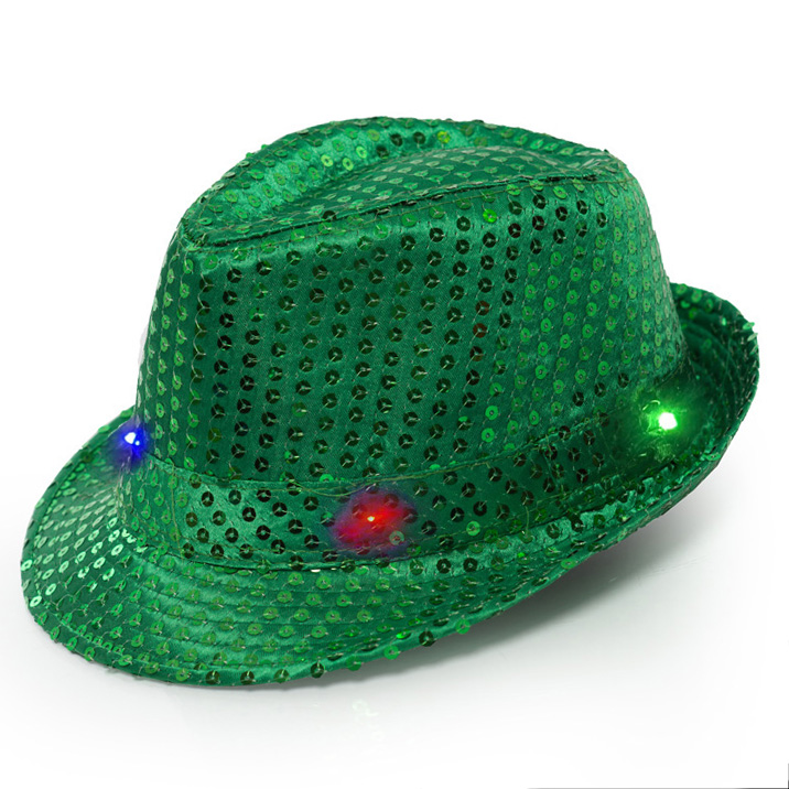 žalia skrybėlė su led Zaļa cepure ar LED lampiņām - Image 1